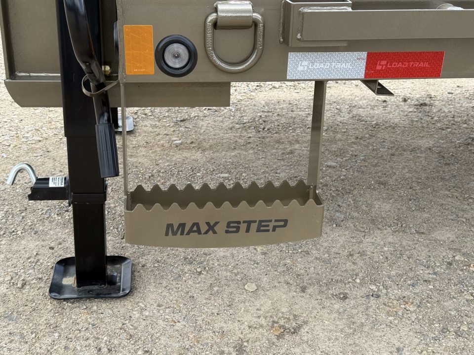 2026 Load Trail GP 102X32 / MAXX RAMPS / 14PLY / WINCH PLATE / 30K GVWR Flatbed Trailer