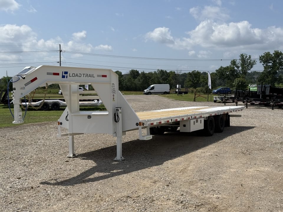 2027 Load Trail GL 102X32 / HYDRO DOVE & JACKS / 14PLY / WIRELESS REMOTE / WINCH PLATE / 25.9K GVWR 