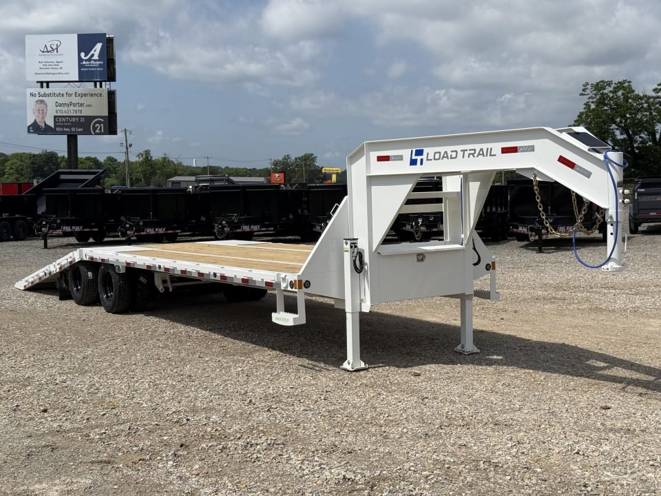 2027 Load Trail GL 102X32 / HYDRO DOVE & JACKS / 14PLY / WIRELESS REMOTE / WINCH PLATE / 25.9K GVWR