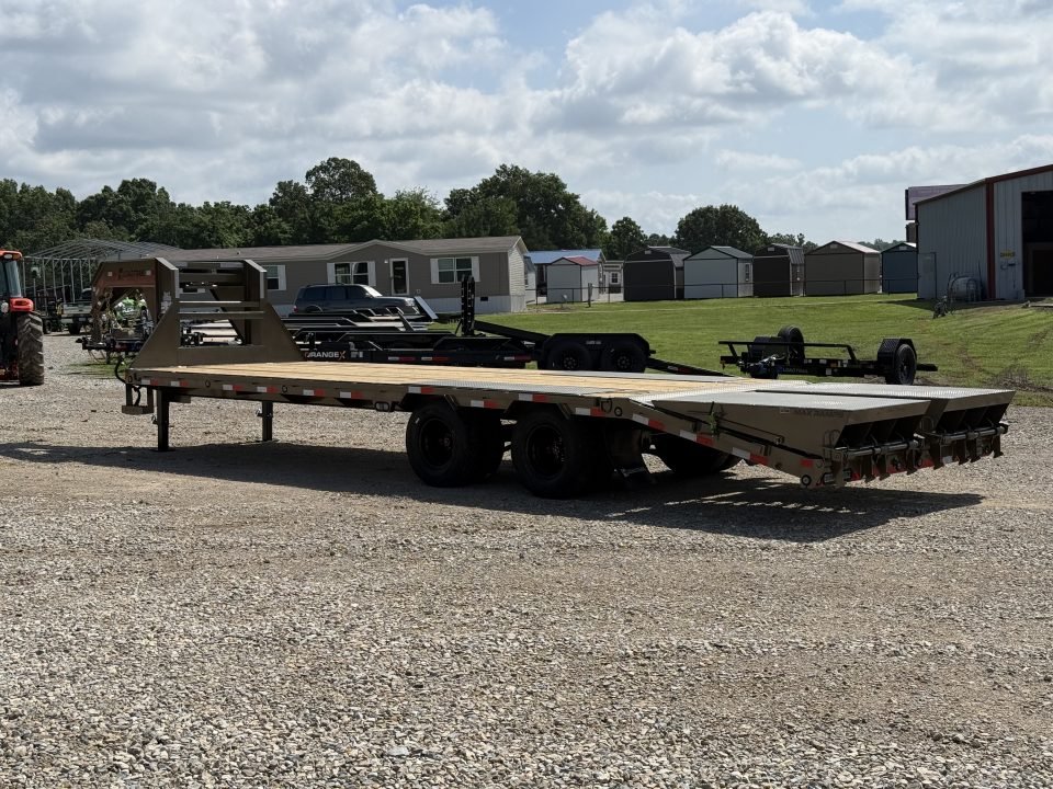 2026 Load Trail GP 102X28 / MAXX RAMPS / 14PLY / WINCH PLATE / 24K GVWR Flatbed Trailer
