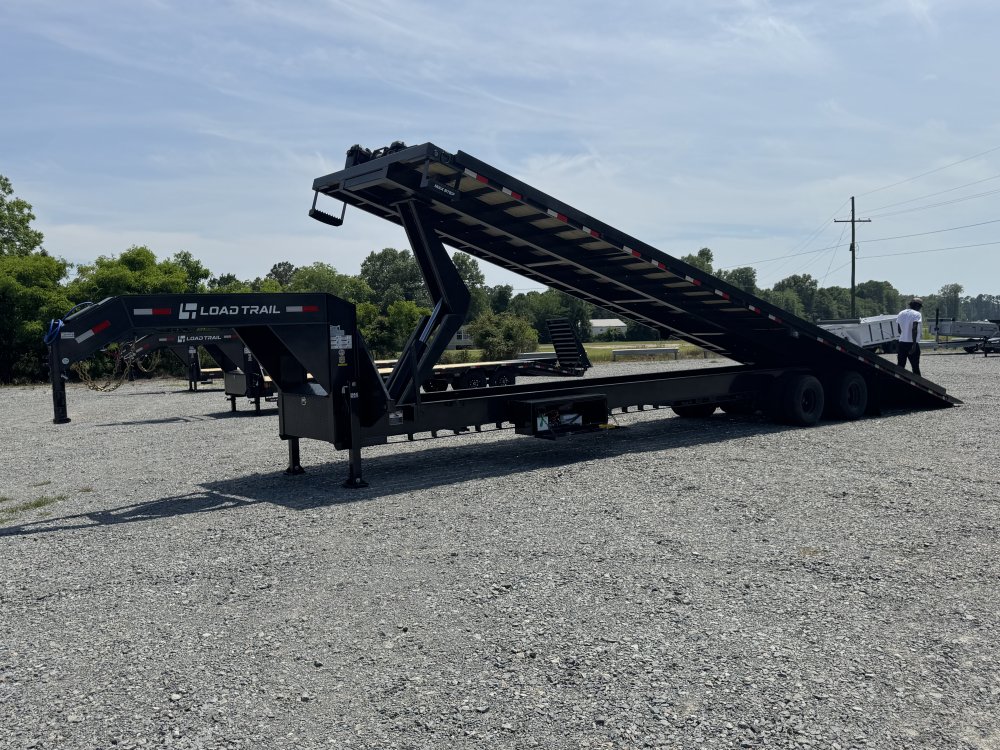 2026 Load Trail GT 102X40 25.9K GVWR 18K WINCH EXTENDED RUB RAIL HYDRUALIC JACKS WIRELESS REMOTE Til