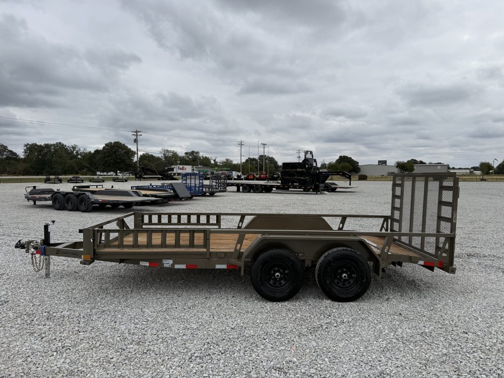 2026 LOAD TRAIL UE 83X16 TANDEM AXLE W/2' DOVE TAIL, 4' FOLDING GATE, AND SIDE LOAD RAMPS 9.99K GVWR