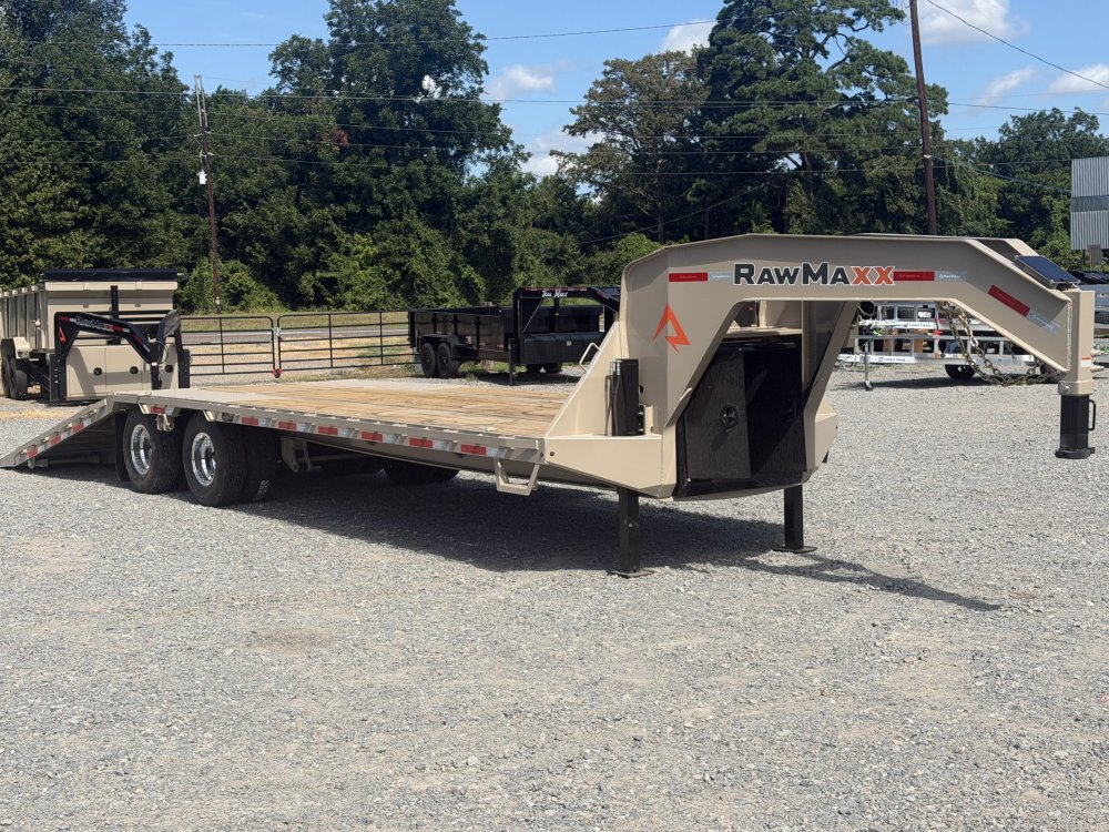 2026 RawMaxx HTX 102X32 GOOSENECK / HYDRAULIC DISC BRAKES / HYDRAULIC JACKS / 14 PLY TIRES / ALUMINU