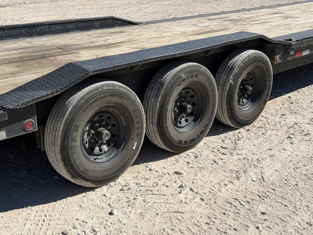 2024 102'x44' Load Trail Flatbed