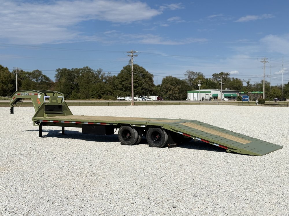 2027 RawMaxx HTX 102X32 GOOSENECK W/HYDRAULIC DISC BRAKES, HYDRAULIC JACKS, 14 PLYS, LOCKING CHAIN R