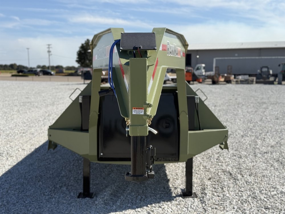 2027 RawMaxx HTX 102X32 GOOSENECK W/HYDRAULIC DISC BRAKES, HYDRAULIC JACKS, 14 PLYS, LOCKING CHAIN R