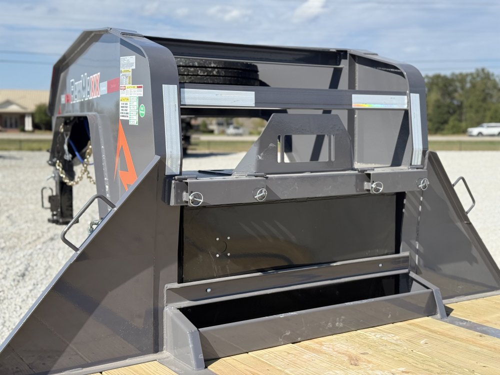 2027 RawMaxx HTX 102X32 GOOSENECK W/HYDRAULIC DISC BRAKES, HYDRAULIC JACKS, 14 PLYS, LOCKING CHAIN R