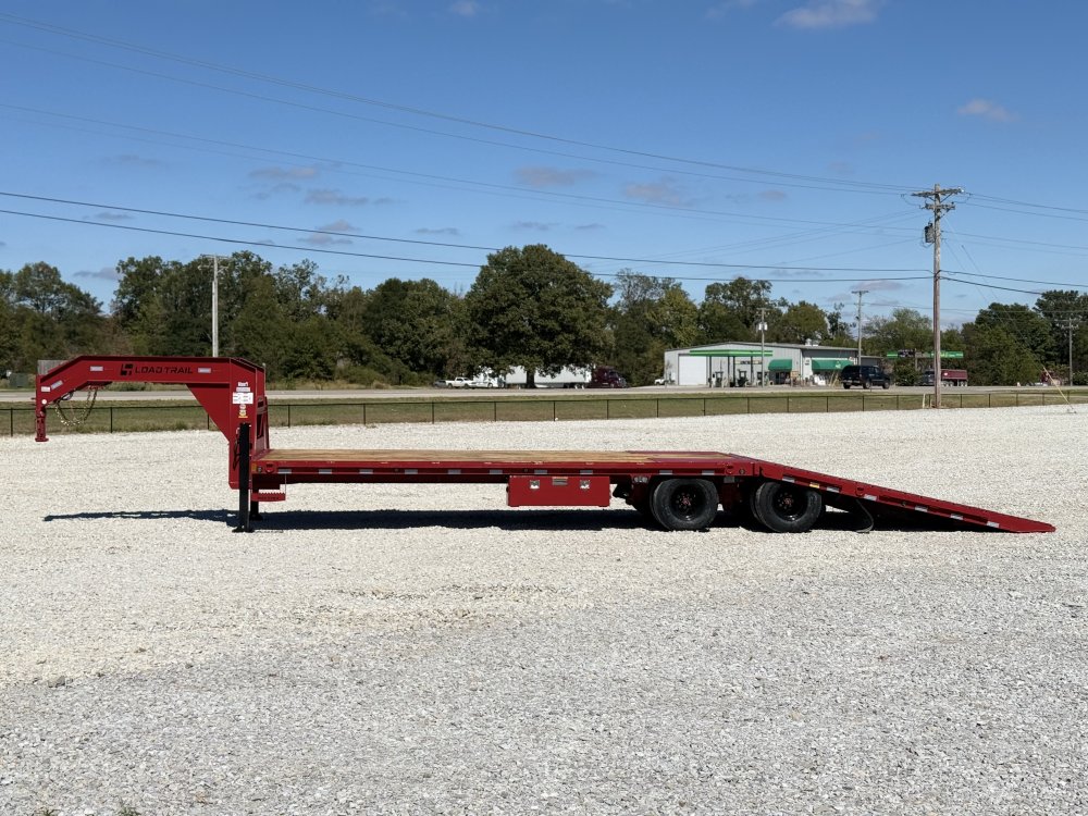 2027 Load Trail GL 102X32 GOOSENECK HYDRAULIC DOVETAIL W/12' CLEATED DOVE, 14 PLYS, HYDRAULIC JACKS,