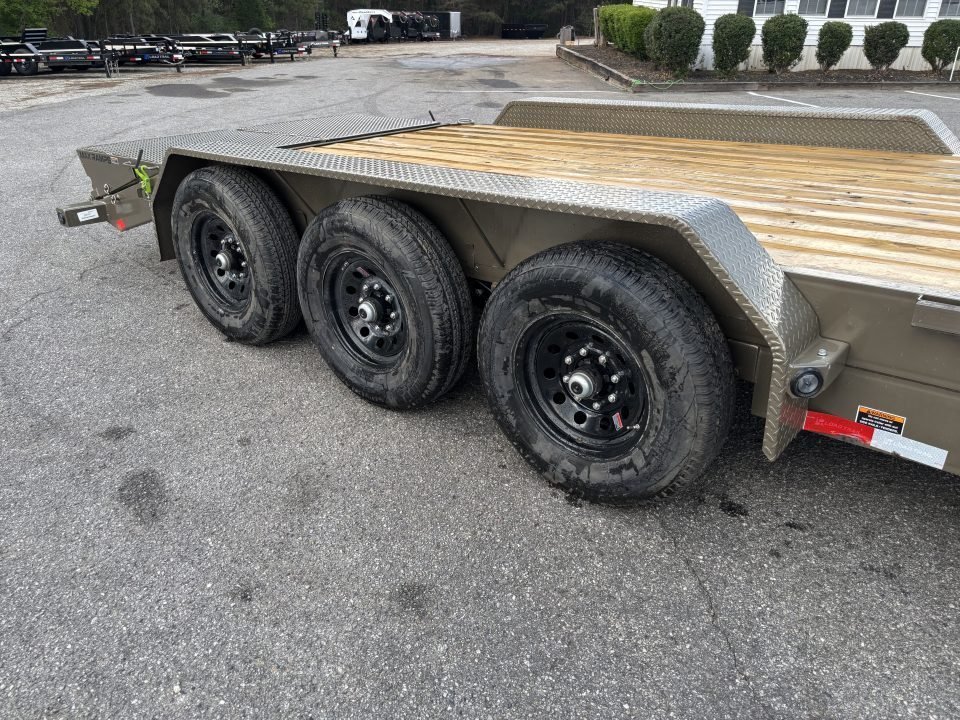 2026 Load Trail CH 83X22 21K GVWR MAX RAMP Equipment Trailer