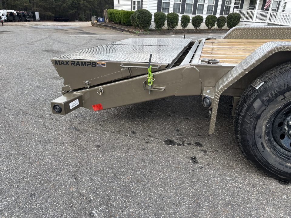 2026 Load Trail CH 83X22 21K GVWR MAX RAMP Equipment Trailer
