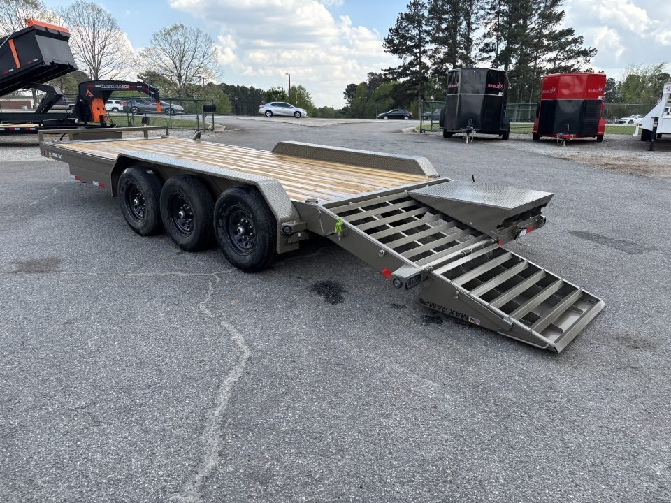 2026 Load Trail CH 83X22 21K GVWR MAX RAMP Equipment Trailer