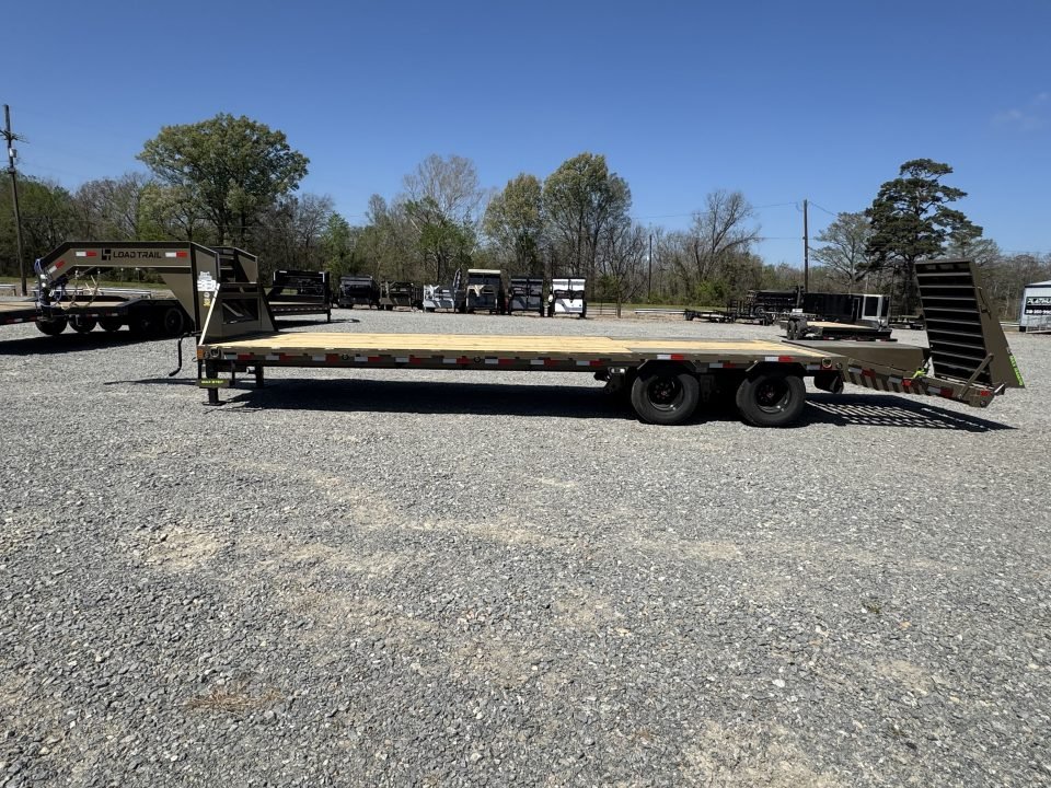 2026 Load Trail 102X30 GP Deckover Trailer W/12K AXLES, 14 PLY TIRES, MAX RAMPS, WINCH PLATE, MAX ST