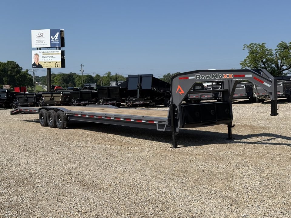 2026 RawMaxx LDX 102X44 / 4' DOVETAIL / 14 PLY / WINCH PLATE / CHAIN RACK / 21K GVWR Gooseneck Bodie