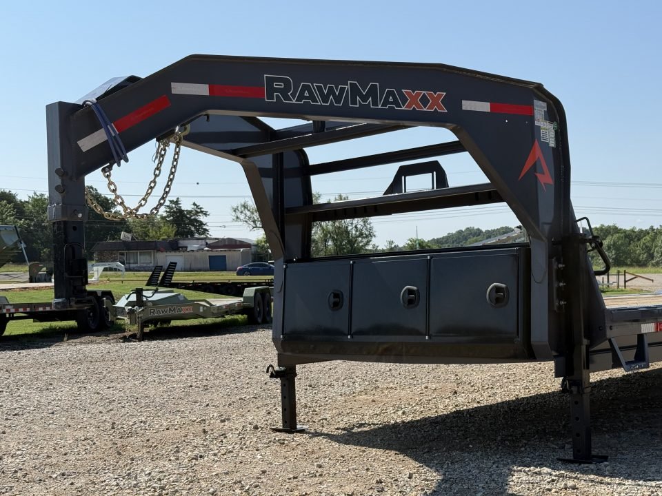 2026 RawMaxx LDX 102X44 / 4' DOVETAIL / 14 PLY / WINCH PLATE / CHAIN RACK / 21K GVWR Gooseneck Bodie