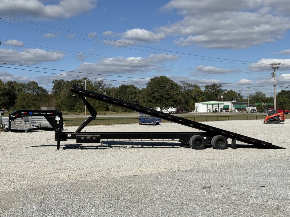2027 LOAD TRAIL GT 102X40 GOOSENECK FULL TILT W/14 PLYS, HYDRAULIC JACKS, 18K WINCH, AND WIRELESS RE