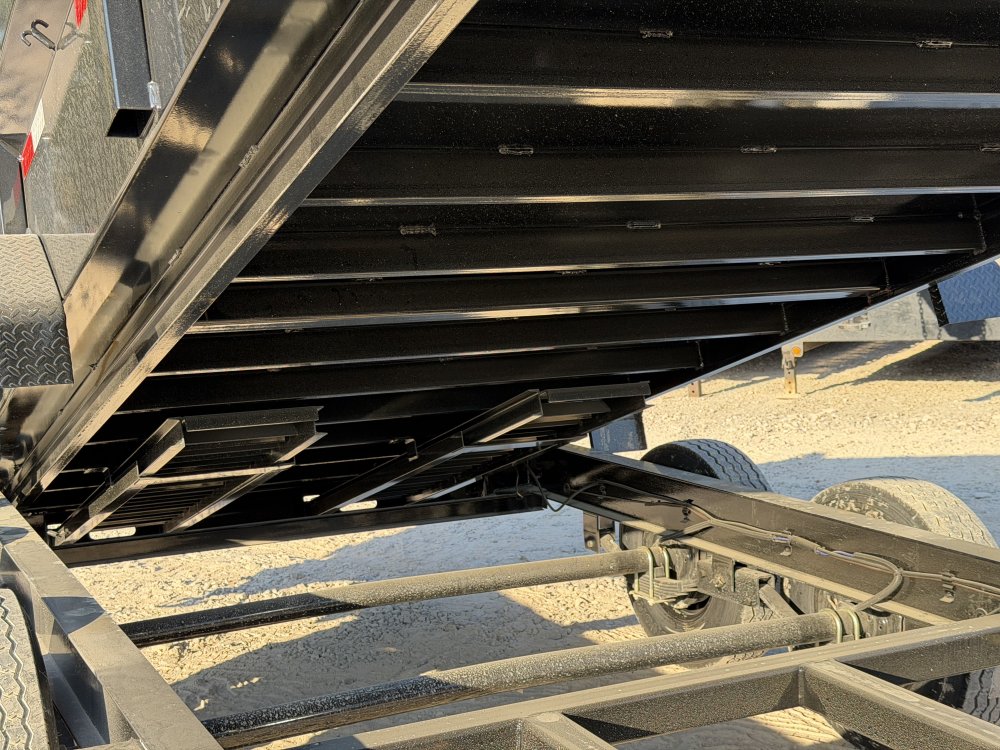 2027 83"x16' Load Trail Dump