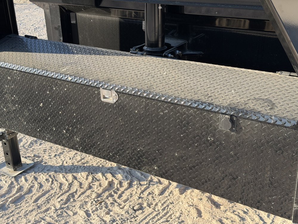2027 83"x16' Load Trail Dump