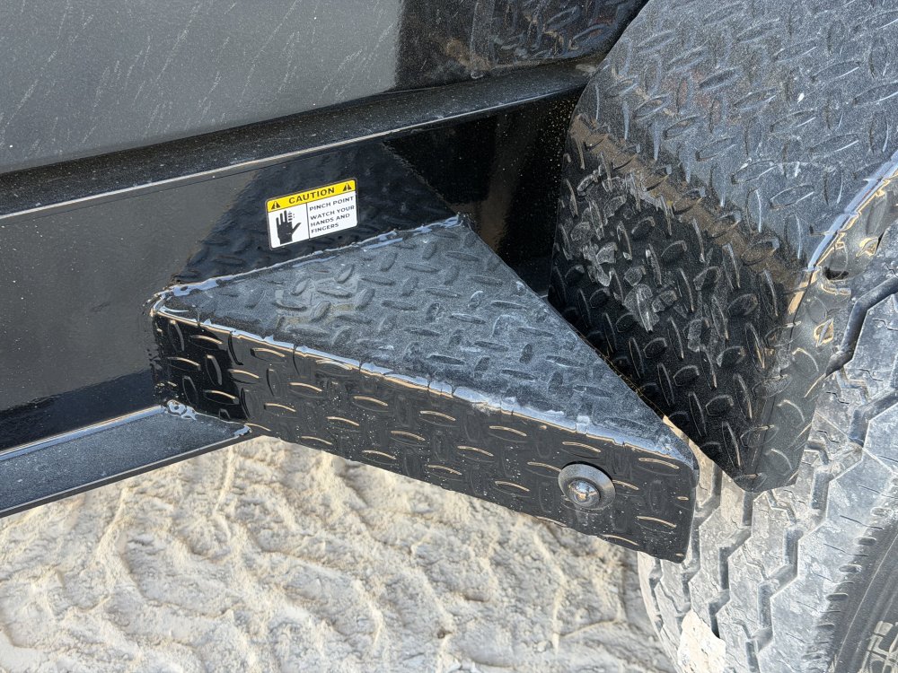 2027 83"x16' Load Trail Dump