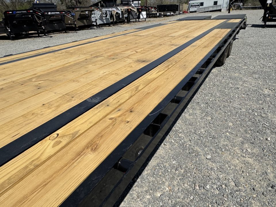 2027 Load Trail 102x40 GP Deckover Trailer W/ MAX RAMPS, 10 PLY TIRES, 7K AXLES, WINCH PLATE