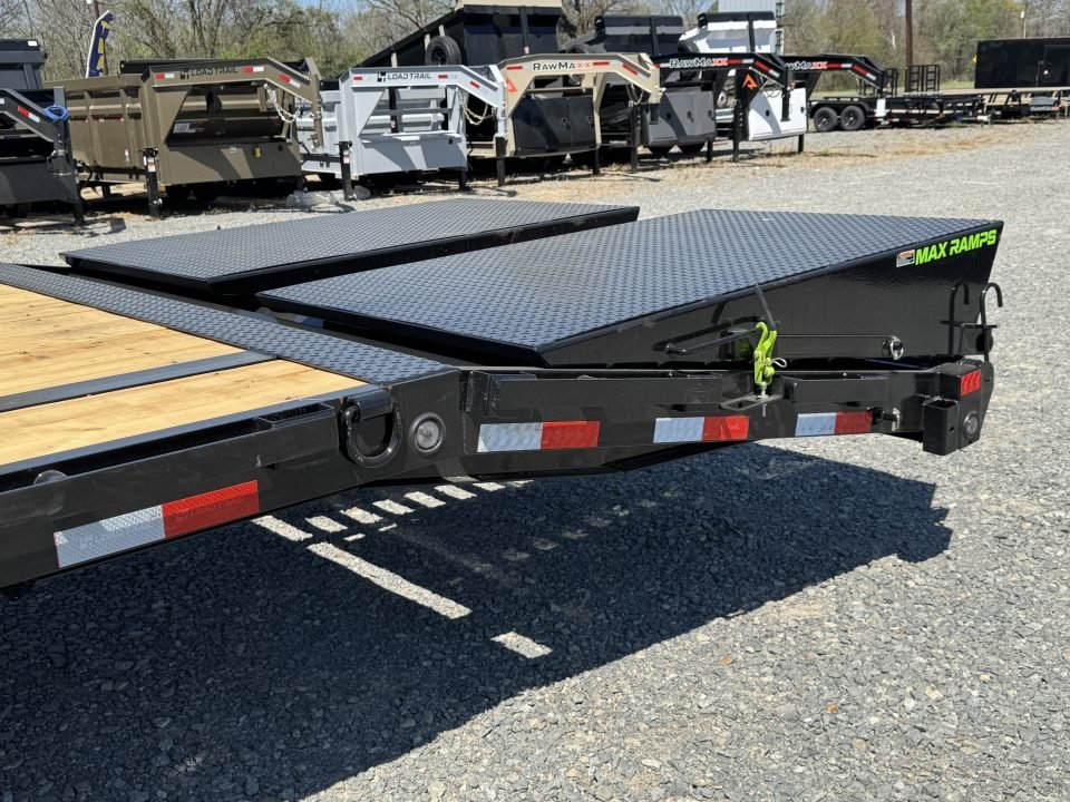 2027 Load Trail 102x40 GP Deckover Trailer W/ MAX RAMPS, 10 PLY TIRES, 7K AXLES, WINCH PLATE