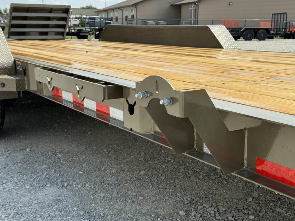 2026 Load Trail CB 83X24 W/8" I-BEAM, MAX RAMPS, CHAIN TIE DOWNS, MAX BOX, AND 3" RUB RAIL 21K GVWR 