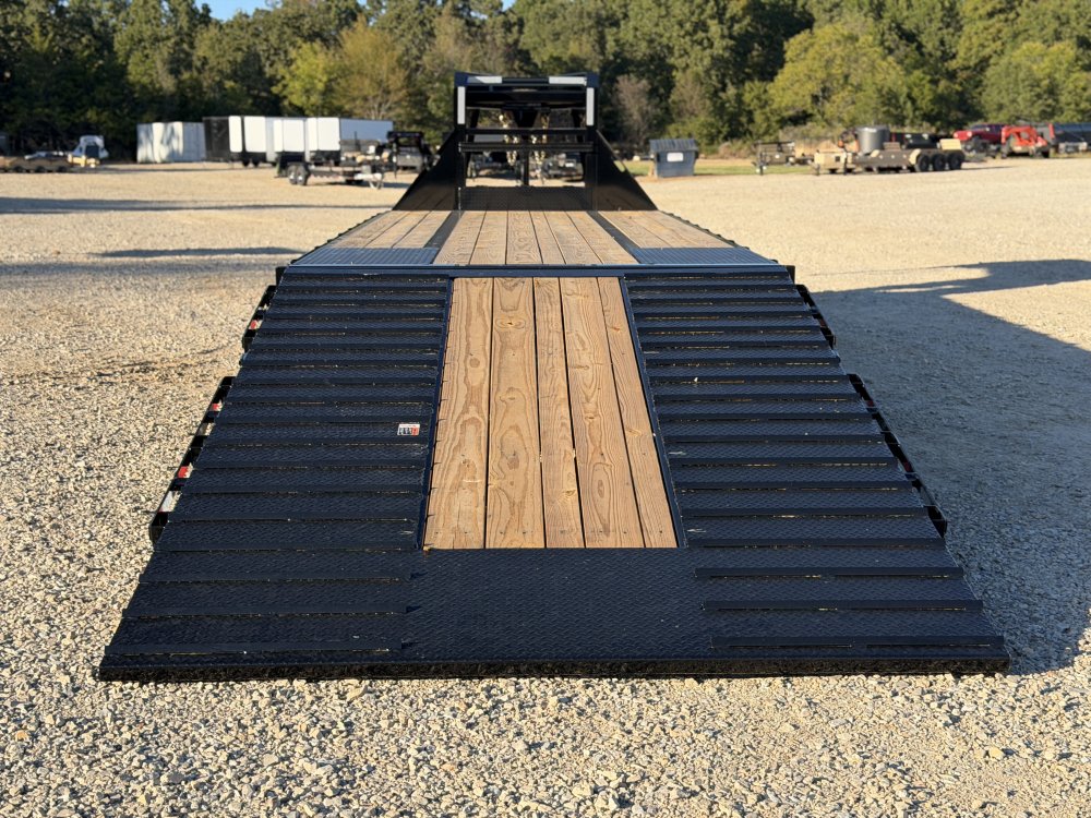 2027 102x32 GL LOAD TRAIL / 14 PLY / HYDRO DOVE & JACKS / WINCH PLATE / 25.9K GVWR / GOOSENECK TRAIL