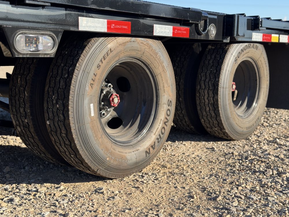 2027 102x32 GL LOAD TRAIL / 14 PLY / HYDRO DOVE & JACKS / WINCH PLATE / 25.9K GVWR / GOOSENECK TRAIL