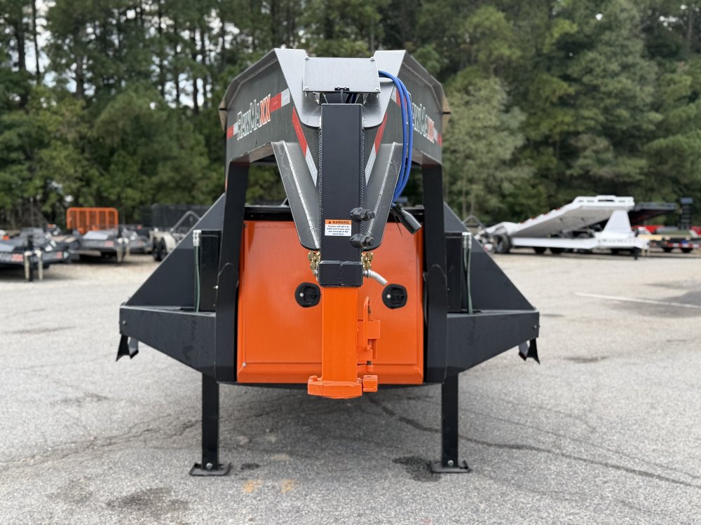 2027 RawMaxx HTX 102X32 GOOSENECK W/HYDRAULIC DISC BRAKES, HYDRAULIC JACKS, 14 PLYS, LOCKING CHAIN R