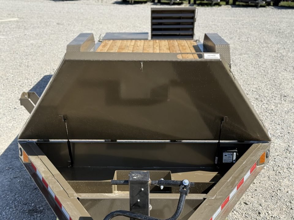 2026 Load Trail CB 83X22 I-BEAM W/MAX RAMPS, 14 PLYS, AND CHAIN TIE DOWNS 14K GVWR Equipment Trailer