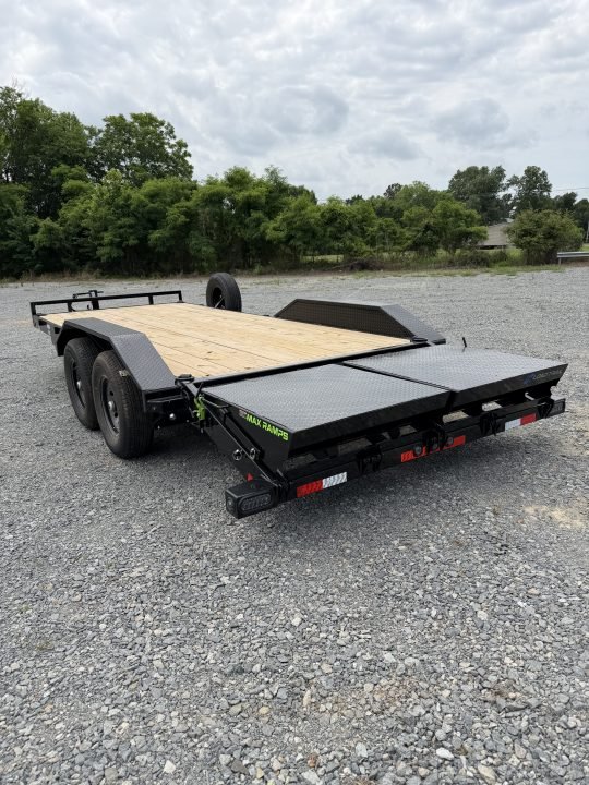2026 Load Trail CH 83X20 Car Hauler W/MAX RAMPS, DRIVE OVER FENDERS, 10 PLY TIRES