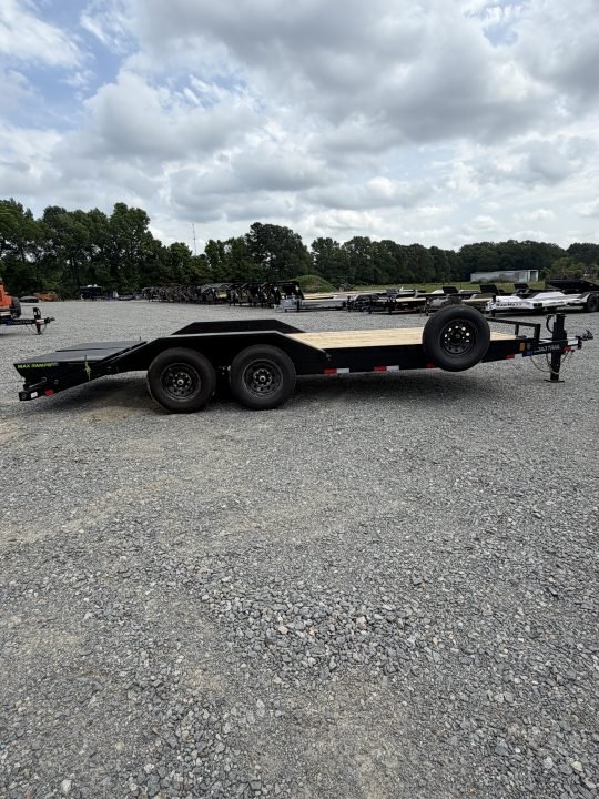 2026 Load Trail CH 83X20 Car Hauler W/MAX RAMPS, DRIVE OVER FENDERS, 10 PLY TIRES