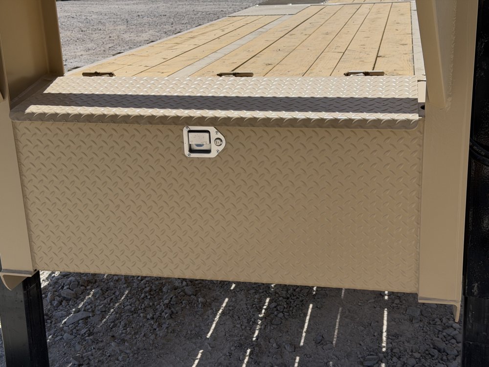 2027 102"x32' Load Trail Flatbed