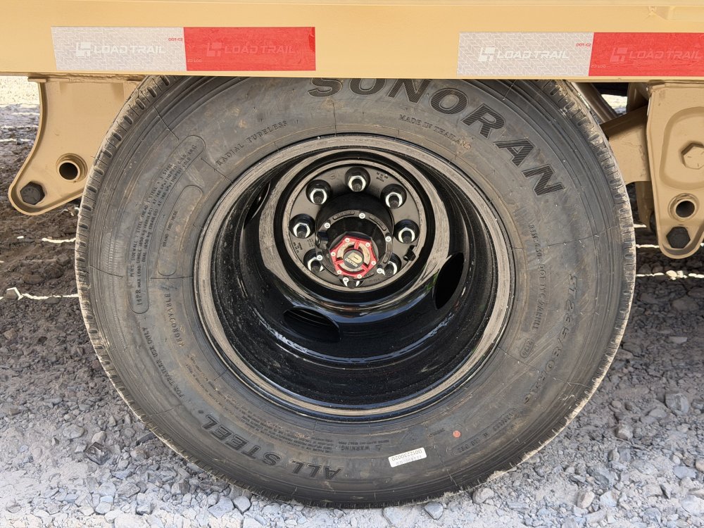 2027 102"x32' Load Trail Flatbed