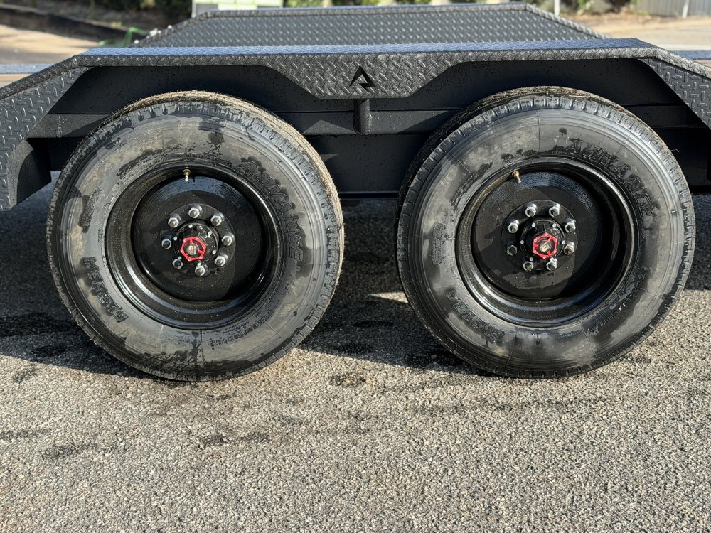 2027 102X22 GTX RAWMAXX GOOSENECK/ TILT DECK / CHAIN RACK / WINCH PLATE / 18 PLY / 24K GVWR