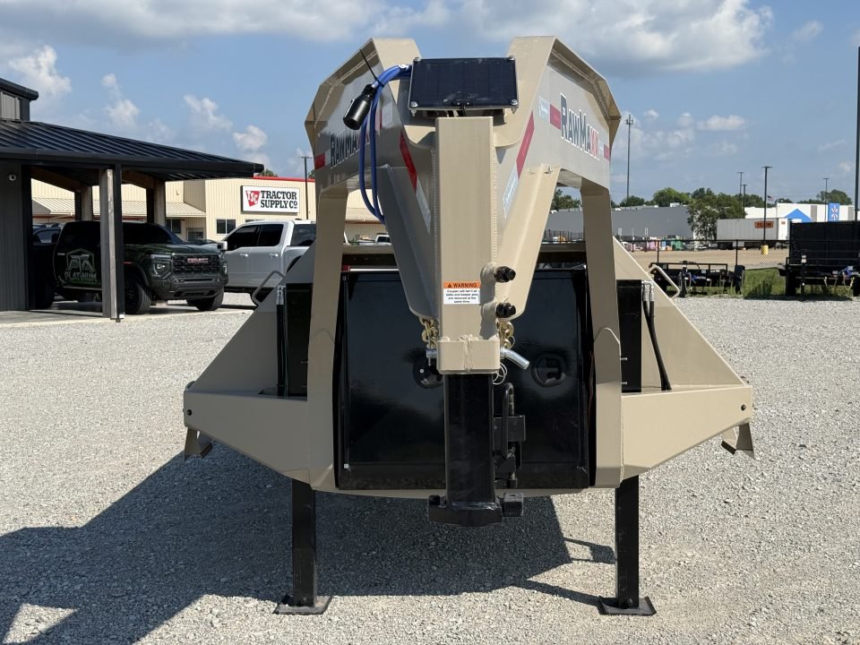 2027 RawMaxx HTX 102X32 GOOSENECK W/HYDRAULIC DISC BRAKES, HYDRAULIC JACKS, 14 PLYS, LOCKING CHAIN R
