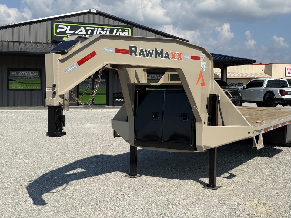 2027 RawMaxx HTX 102X32 GOOSENECK W/HYDRAULIC DISC BRAKES, HYDRAULIC JACKS, 14 PLYS, LOCKING CHAIN R
