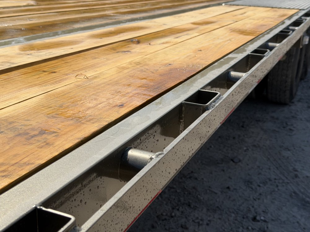 2027 102"x25' Load Trail Flatbed