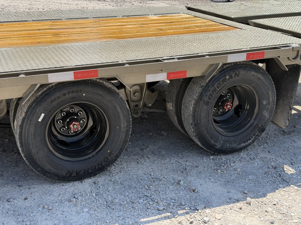 2027 102"x25' Load Trail Flatbed