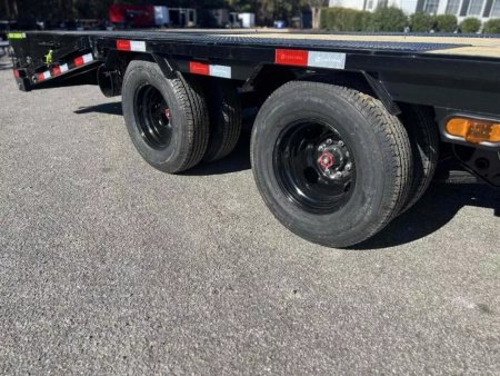 2027 Load Trail GP 102X25 GOOSENECK W/MAX RAMPS AND 14 PLYS 25.9K GVWR Flatbed Trailer