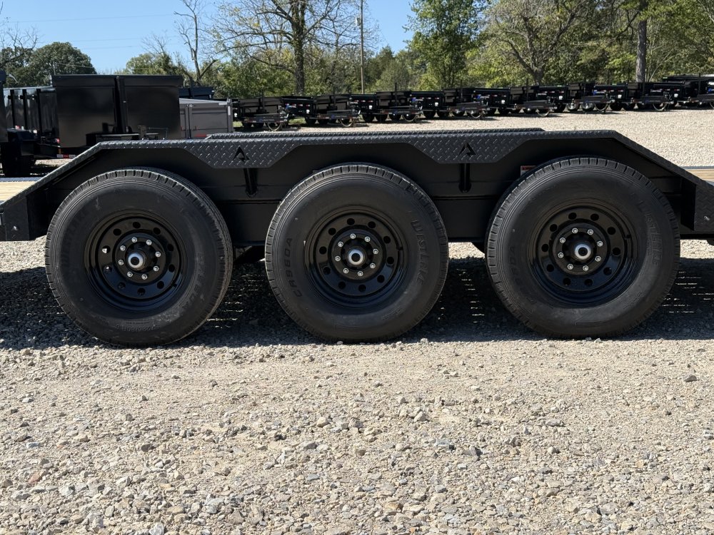 2027 102X26 G3X RAWMAXX / 10" I-BEAM / 14 PLY / WINCH PLATE / TORSION AXLES / 21K GVWR /