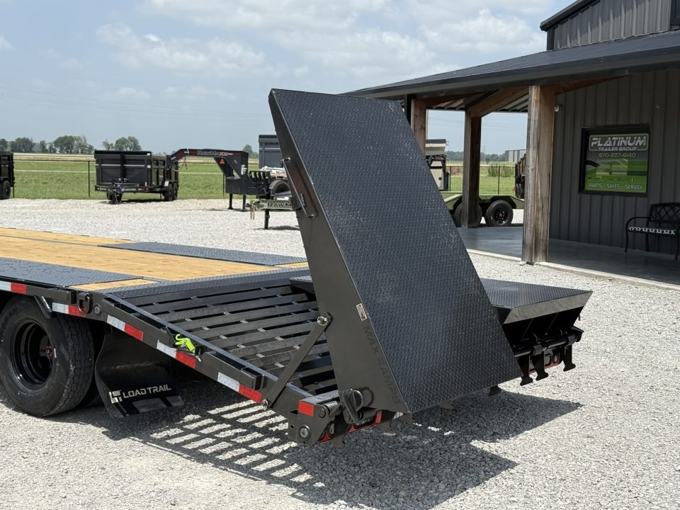 2026 Load Trail GP 102X30 GOOSENECK W/MAX RAMPS AND 14 PLY TIRES 24K GVWR Flatbed Trailer