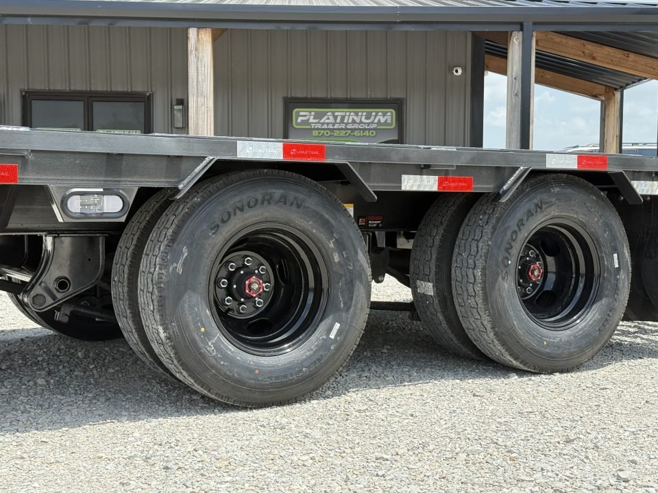 2026 Load Trail GP 102X30 GOOSENECK W/MAX RAMPS AND 14 PLY TIRES 24K GVWR Flatbed Trailer