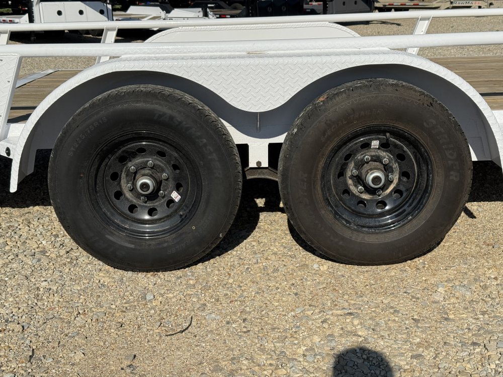 2027 83X16 UTX RAWMAXX / HD SPLIT GATE / 16" OC / 4 D-RINGS / BRAKE AXLES / 10K GVWR /