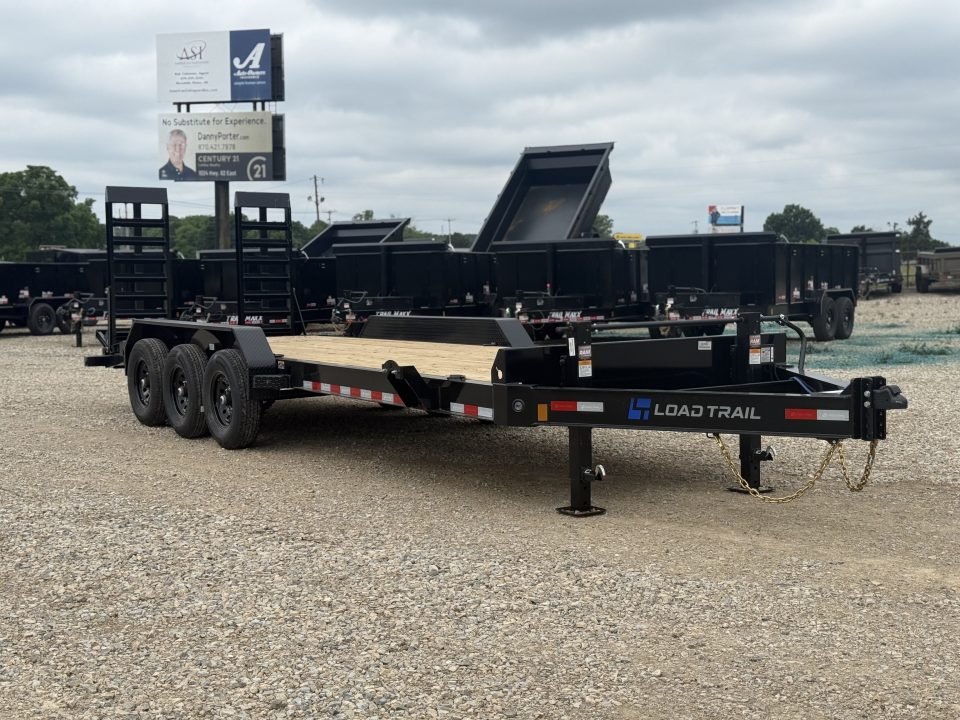 2026 Load Trail CB 83X24 Equipment Trailer / I-BEAM FRAME / 2' DOVE TAIL / FOLD UP RAMPS / D-RINGS /