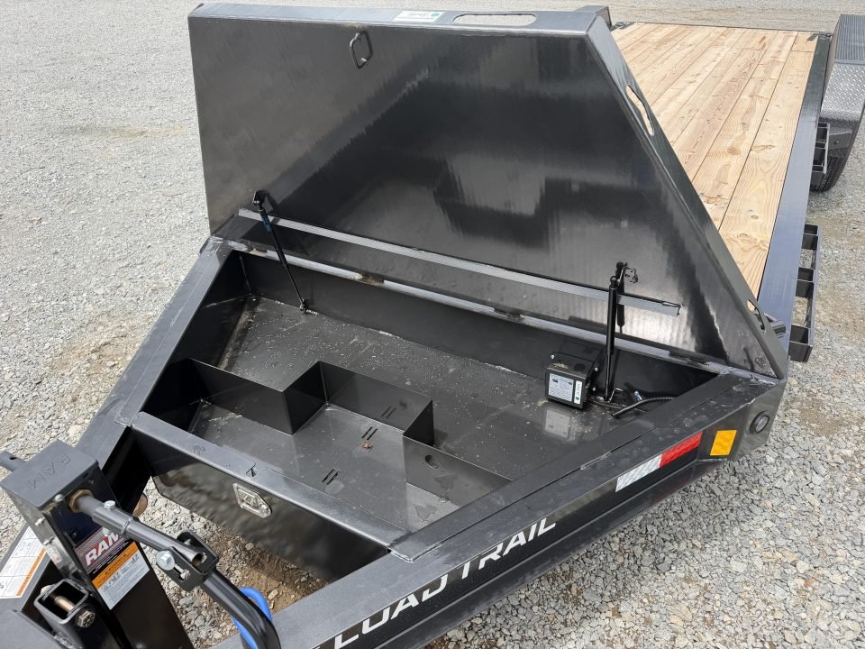 2026 Load Trail CB 83X24 W/8" I-BEAM, MAX RAMPS, CHAIN TIE DOWNS, MAX BOX, AND 3" RUB RAIL 21K GVWR 