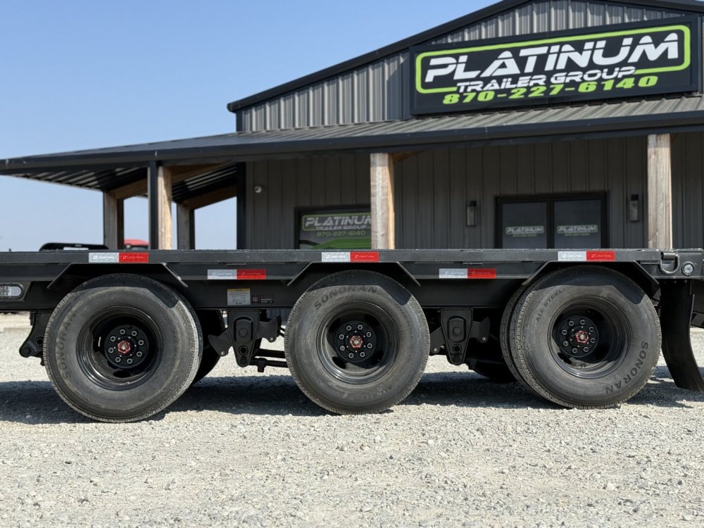 2027 Load Trail GP 102X32 GOOSENECK TRIPLE AXLE W/14 PLYS AND MAX RAMPS 30K GVWR Flatbed Trailer