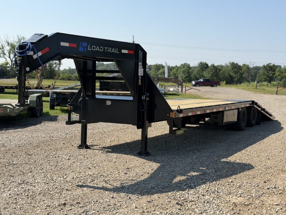 2027 Load Trail GL 102X32 / HYDRO DOVE & JACKS / 14 PLY / WIRELESS REMOTE / 25.9 GVWR / Flatbed Trai