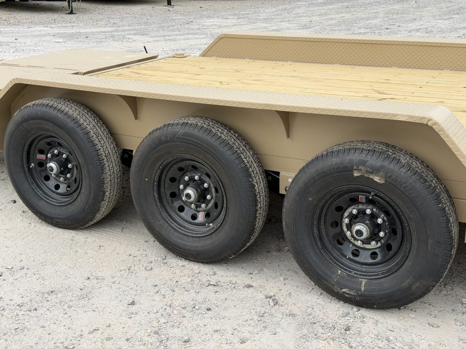 2026 Load Trail CH 83X22 21K GVWR MAX RAMPS TOOLBOX Equipment Trailer