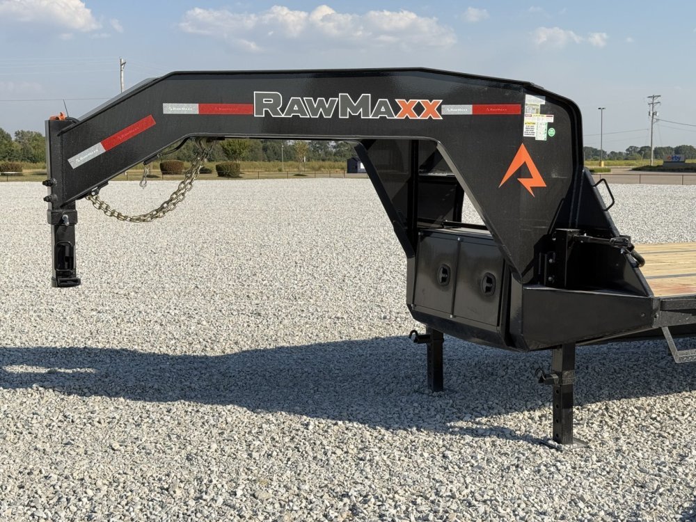 2027 RAWMAXX FDX 102X32 GOOSENECK W/12K AXLES, HYDRAULIC DISC BRAKES, MAXX RAMPS, TORQUE TUBE, AND 1