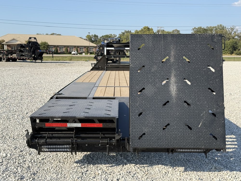2027 RAWMAXX FDX 102X32 GOOSENECK W/12K AXLES, HYDRAULIC DISC BRAKES, MAXX RAMPS, TORQUE TUBE, AND 1